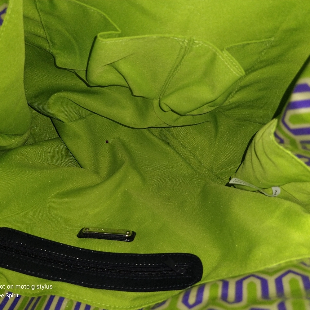 Handbag - Picture 2 of 3